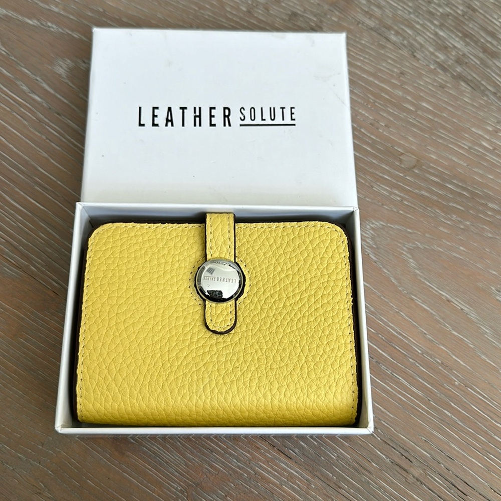 Yellow mini wallet by Leathersolute ☀️